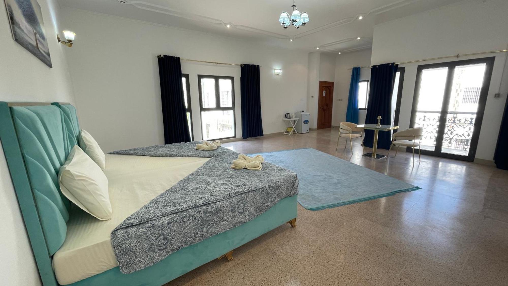 Arabian Nights Nook Hotel Muskat Bagian luar foto