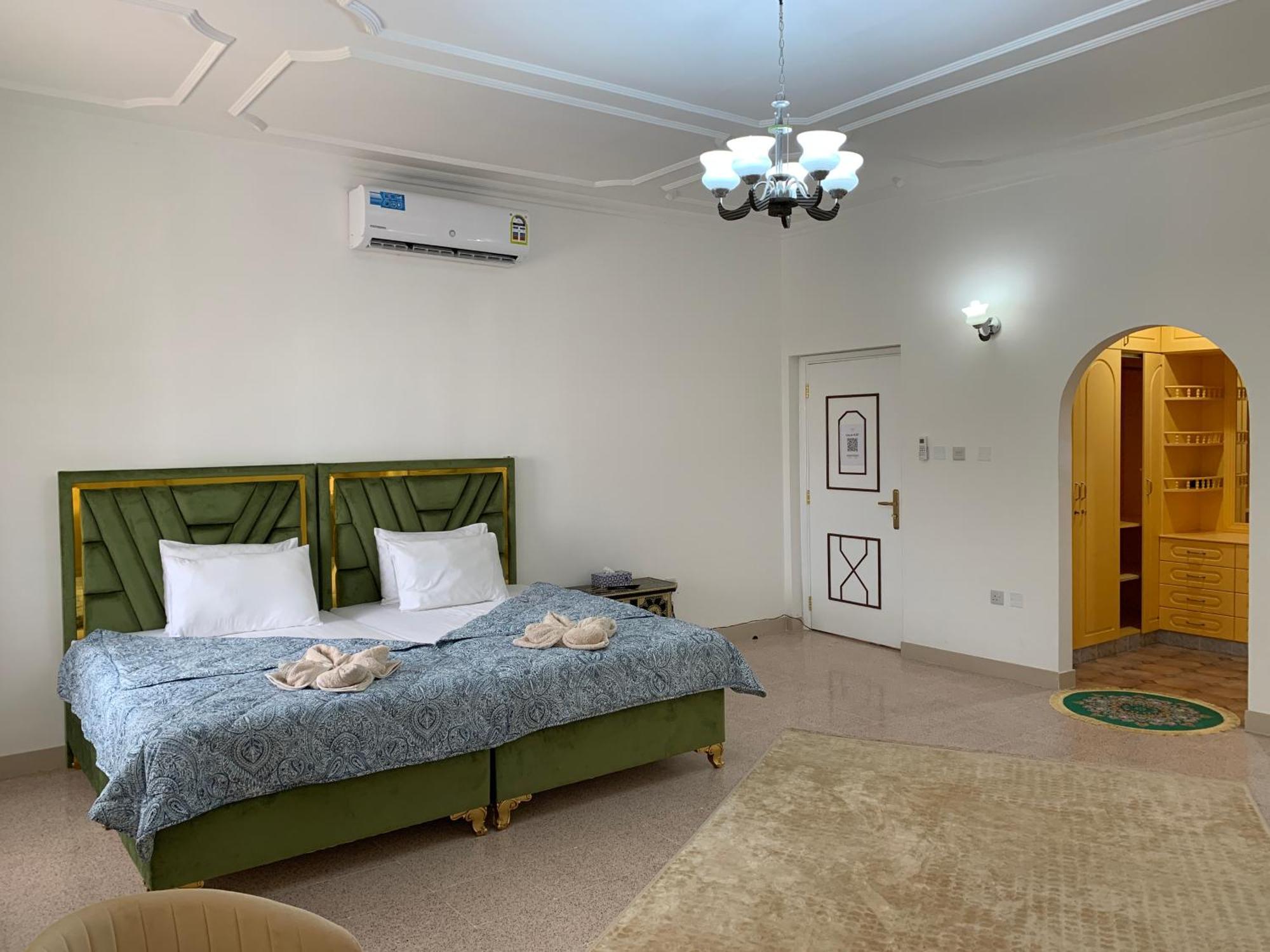 Arabian Nights Nook Hotel Muskat Bagian luar foto