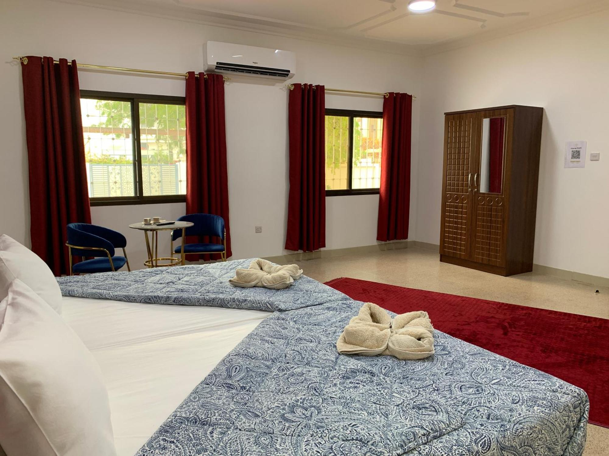 Arabian Nights Nook Hotel Muskat Bagian luar foto