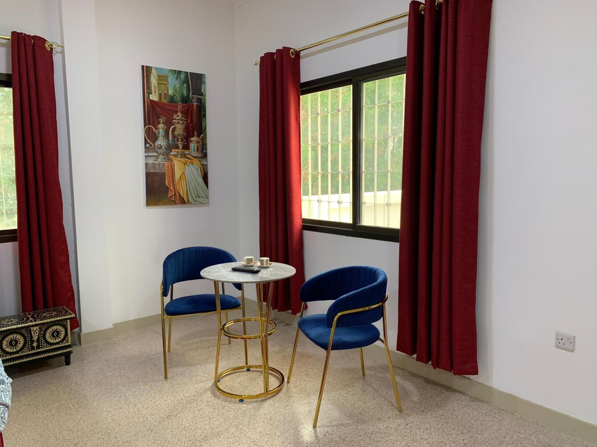 Arabian Nights Nook Hotel Muskat Bagian luar foto