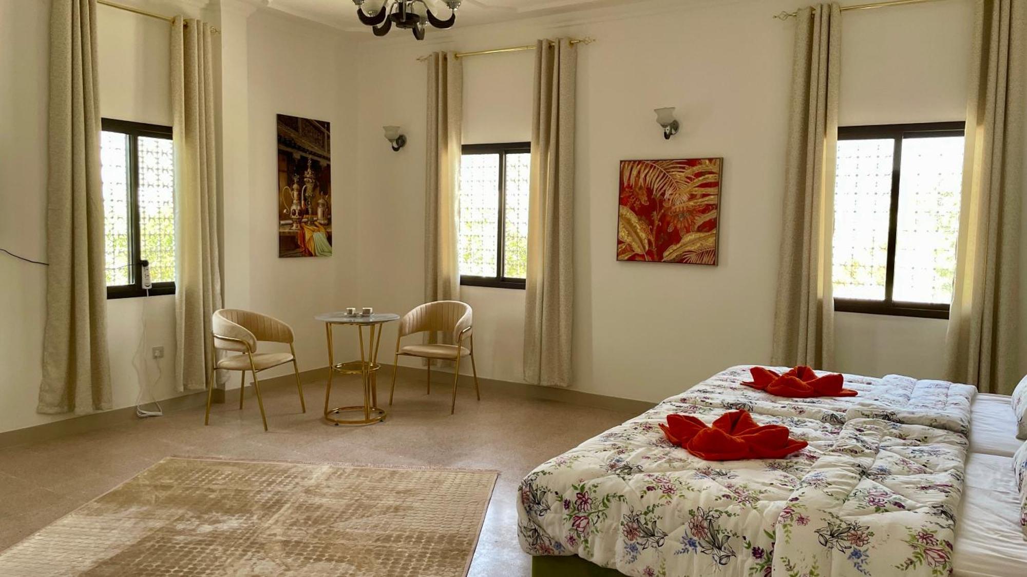Arabian Nights Nook Hotel Muskat Bagian luar foto